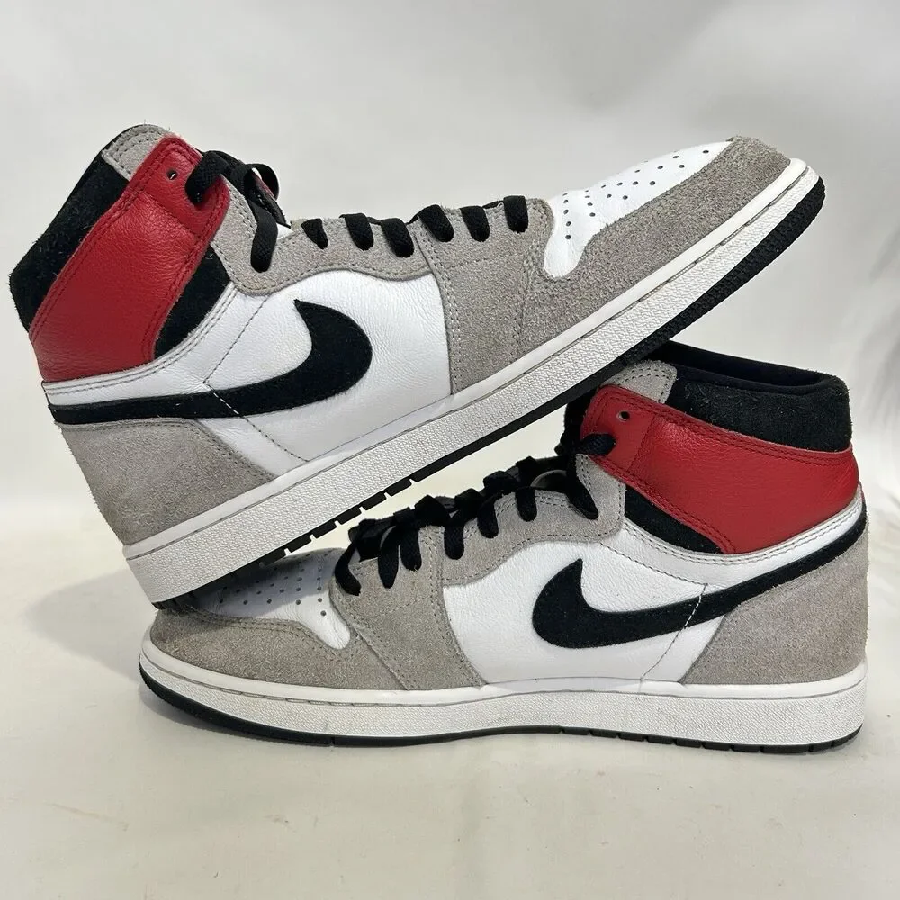 Nike Air Jordan 1 Retro High OG “Light Smoke Grey”